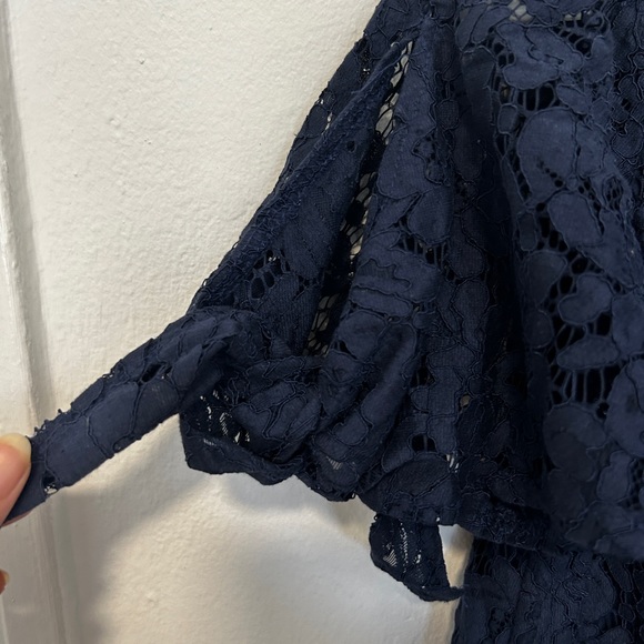 Blue off the shoulder lace top Lulu’s new with tags! - Picture 4 of 6
